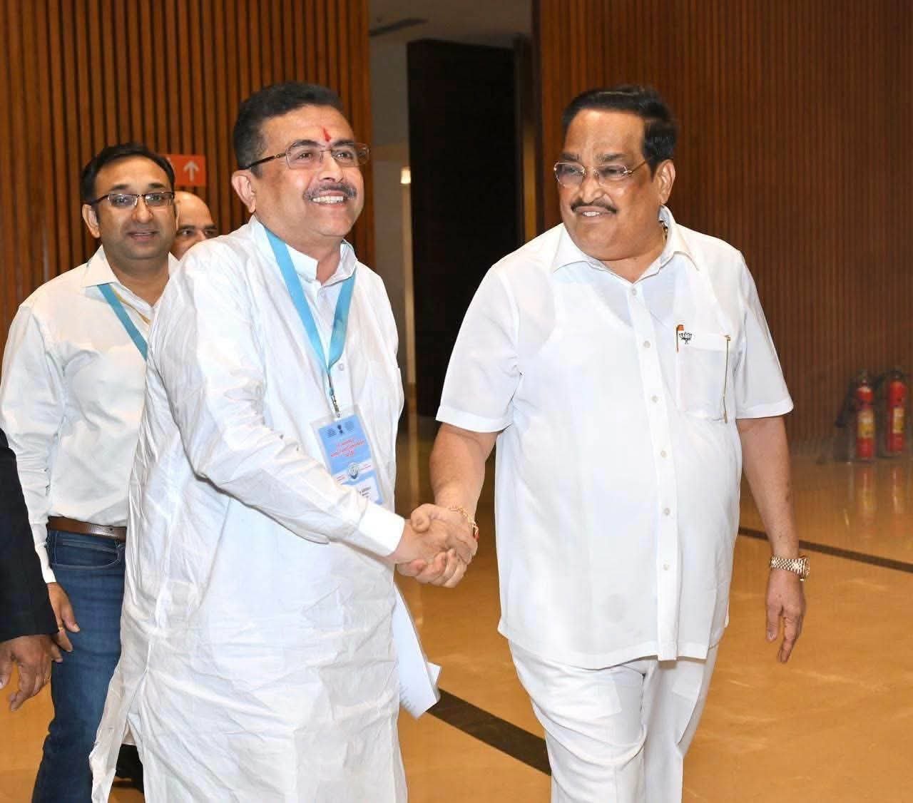 Suvendu Delhi : 'ঘাটাল মাস্টারপ্ল্যানে কেন্দ্র ও রাজ্য একসঙ্গে কাজ করবে' গঙ্গা ভাঙন রোধে দিল্লিতে বৈঠকের পরে ঘোষণা মুখ্যমন্ত্রী শুভেন্দু অধিকারীর, এনকাউন্টার নিয়ে জবাব মুখ্যমন্ত্রীর