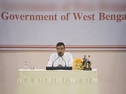 শিক্ষকদের প্রত্যক্ষ রাজনীতিতে নিষেধাজ্ঞা! ‘ঐতিহাসিক’ সিদ্ধান্ত শুভেন্দু সরকারের, বিকাশের হুঁশিয়ারি ‘হাইকোর্টে বুঝে নেব’