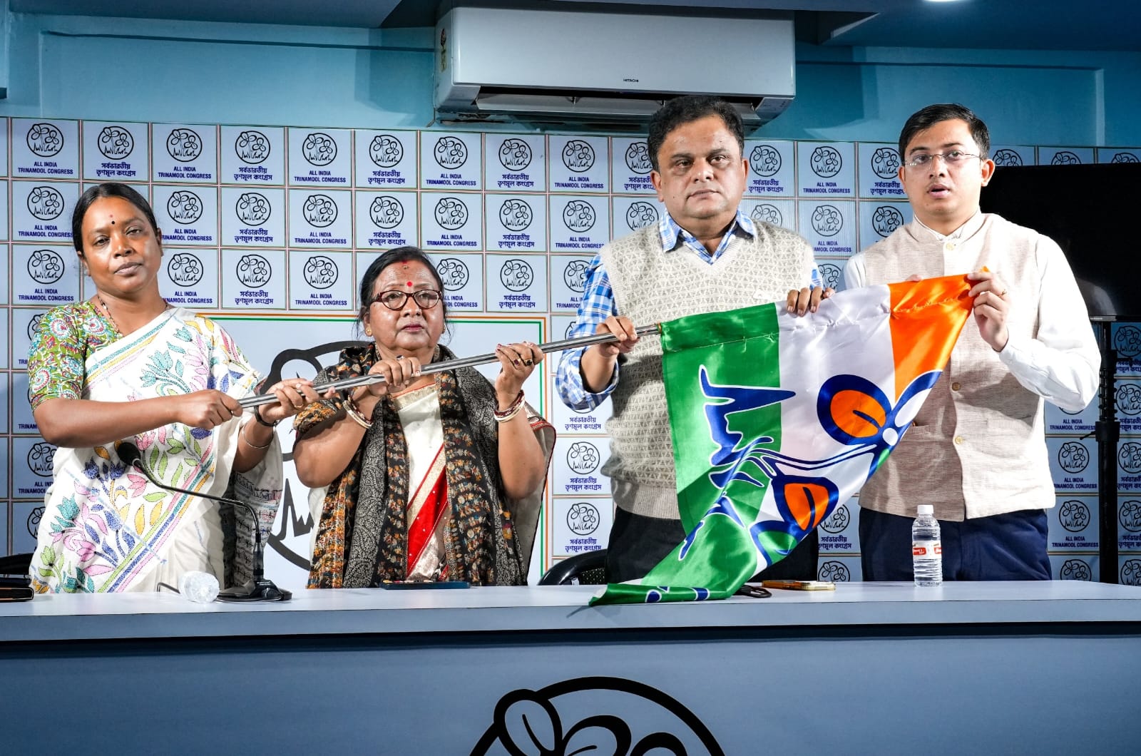 bjp-mp-wife-joins-tmc