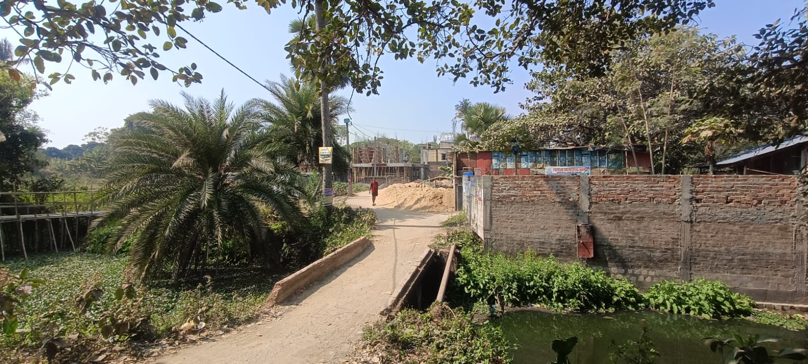 Rajarhat illegal construction : নাজিরাবাদের অগ্নিকাণ্ডের পরও শিক্ষা নেই! রাজারহাটের সরু গলিতে বেআইনি প্রকাণ্ড আবাসন, আতঙ্কে বাসিন্দারা