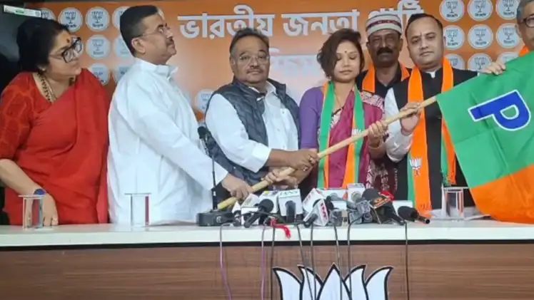 Kshiti Goswami Daughter joins BJP : বিজেপিতে যোগ দিলেন আরএসপি নেতা ক্ষিতি গোস্বামীর ছোট মেয়ে কস্তুরী গোস্বামী, দিদি তৃণমূলের কাউন্সিলর
