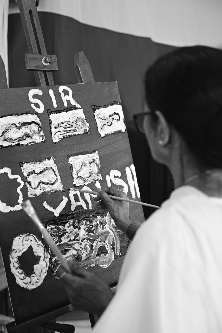 mamata-banerjee-painting-sir