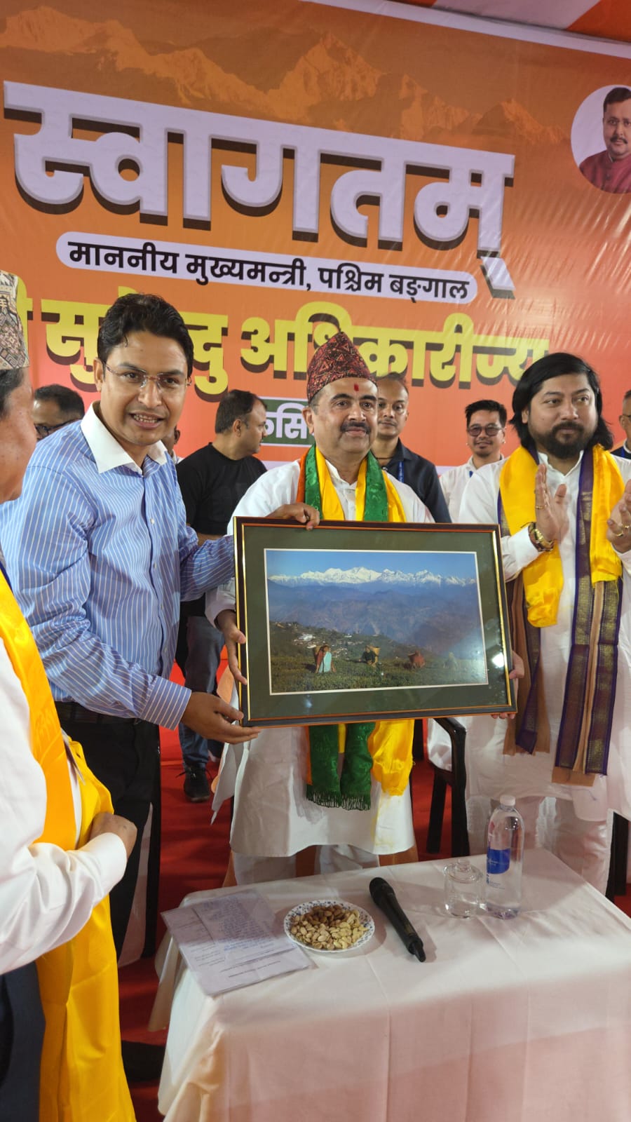 Suvendu Adhikari : 'আপনাদের ভাই শুভেন্দু, পাহাড়ে ঘুরতে আসবে না, কাজ করতে আসবে' মুখ্যমন্ত্রী হিসেবে প্রথমবার পাহাড় সফরে প্রতিশ্রুতি শুভেন্দুর
