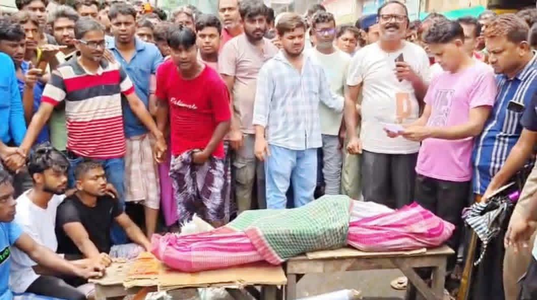 বারুইপুরে কিশোরীকে ধর্ষণ করে খুনের অভিযোগ! গণপিটুনিতে যুবকের মৃত্যু, অগ্নিগর্ভ বারুইপুর, ঘটনাস্থলে যেতে বাধা মমতাকে - অভিযোগ কুণালের