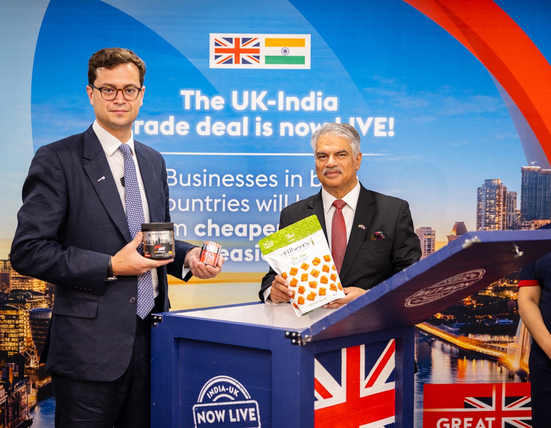 UK India Free Trade : ঐতিহাসিক ভারত-ব্রিটেন মুক্ত বাণিজ্য চুক্তি কার্যকর! আজ থেকেই সস্তা হবে বহু পণ্য, খুলছে বিনিয়োগ ও ব্যবসার নতুন দিগন্ত
