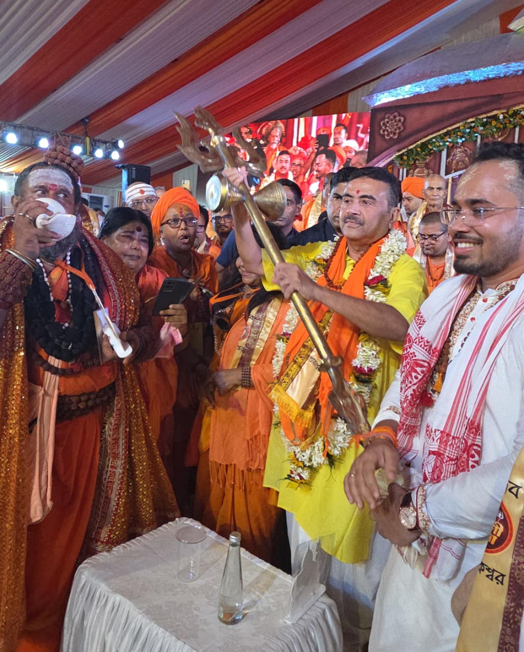 তারকেশ্বরকে কাশী-বিশ্বনাথের আদলে গড়ার ঘোষণা শুভেন্দুর, শ্রাবণী মেলা থেকেই ১০০০ কোটির তীর্থ সার্কিটের বড় বার্তা