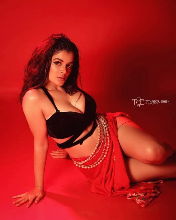 Madhumita Sarcar : বাংলা পেরিয়ে এবার দক্ষিণী ইন্ডাস্ট্রিতে মধুমিতার ঝড়! ‘বাহুবলী’-খ্যাত তারকার সঙ্গে রোম্যান্স, একসঙ্গে বাংলাদেশ-তেলুগু জয়যাত্রা
